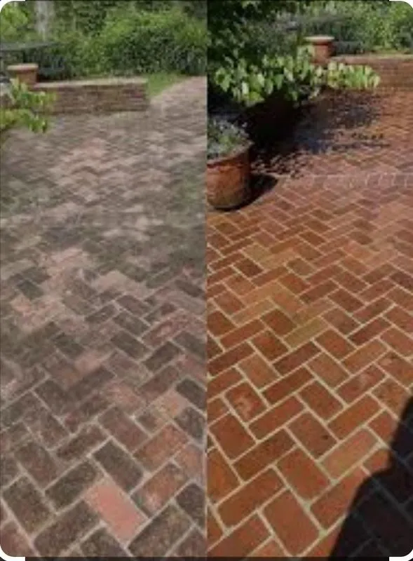 Pavés en chevrons nettoyés, avant et après